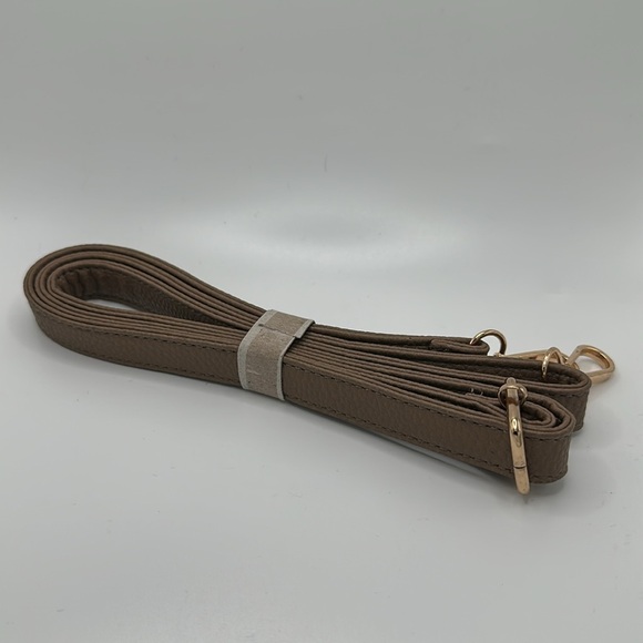 Replacement purse strap vegan leather with gold hardware new - Picture 4 of 4